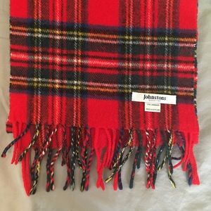 Johnstons 100% lambswool red check scarf.